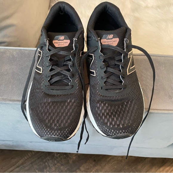 Women’s New Balance Fresh Foam Arishi v2 Running Shoe - size 8 - Picture 3 of 11